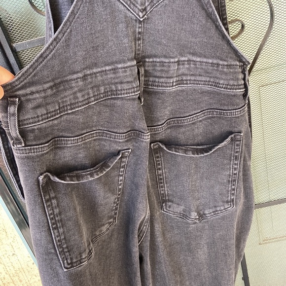 Old Navy Black Jean Overalls - Picture 7 of 8
